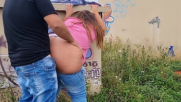 Sexo público!! Fuí a dar una vuelta con mi amigo y pasó esto!