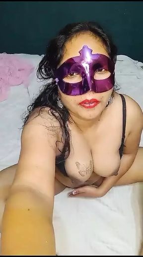 Akeli Mom