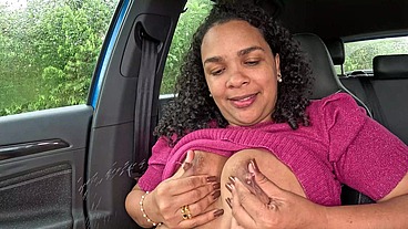 Marido liberou e Ted levou a esposa safada para uma rua deserta e meteu o ferro na safada e encheu a buceta de porra