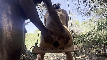 BIG BUTT PLUG IN THE PARK