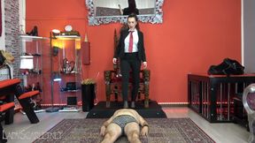 LADY SCARLET - TRAMPLING IN SUIT AND TIE hd - CALPESTAMENTO IN GIACCA E CRAVATTA