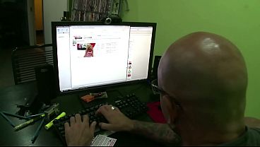 Ally Kay Gets Her Pussy Fucked Live In A Chat Room Ally Kay is a sexy but timid blonde who meets with the boss of the live web-cam shows, as she'_s asking if she can work for him and sure enough, he ge