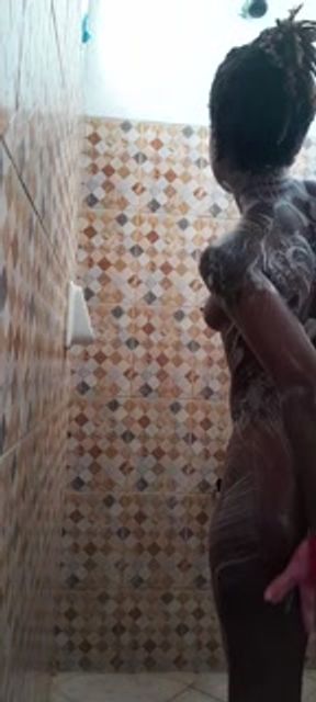 Sweet_onyeko  my neighbour always comes at my bathroom window when am taking bath