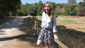 lovely 18 years old girl plays with sex toy during her first porn casting