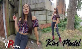 Kim Model - Dark Jeans