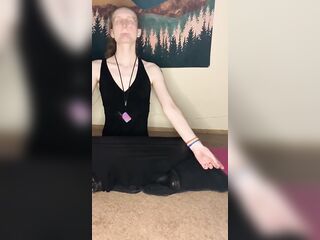 Redhead Punk Office Playgirl Relaxes After Lengthy Week