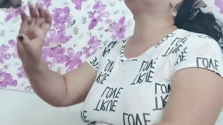 Muie, gât adânc, misionar &#8211; o curvă latină brunetă și grasă, MILF, futută anal