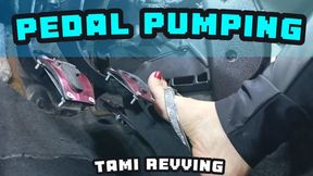 Wearing flip-flops and pumping the pedals of a '98 Corsa (4)