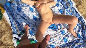 TOP BEACH BANGERS WE'LL RUFFLE YOUR FEATHERS BY THE WAVES WHERE ONLOOKERS ARE A TURN-ON