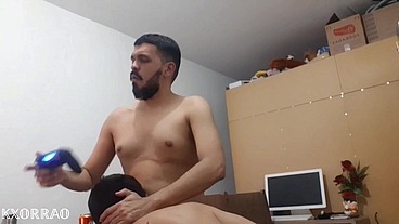 DEVORANDO COM MEU AMIGO RUSSO PUTAO! PARTE 2