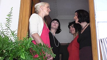 Lesbians Using Having Fun with Strapon