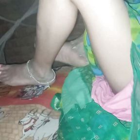 Rupa bhabhi chut chudai chut me bij giraya Rupa bhabhi chut fada