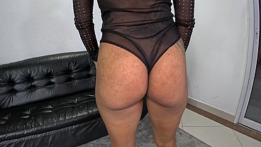 A casada carioca veio enviada pelo marido para um Pov hard com Ted - Creampie