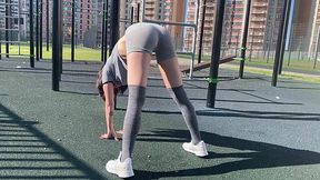 Cute-faced Russian teen gives blowjob after outdoor workout