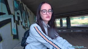 Hot Czech body fucked under public bridge