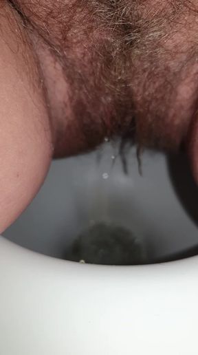 I really had to piss on the toilet and it was really nice.