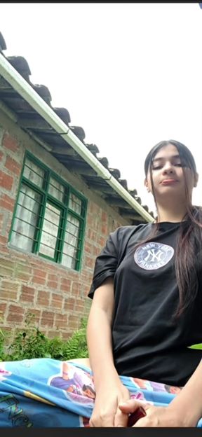 Sexy Girl Streams and Touches Herself for Fans