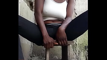 wanted to shoot something outside today, but with people passing by, I just kept it simple. No pressure, just me being natural in front of the house. Sometimes the realest moments are the easiest ones