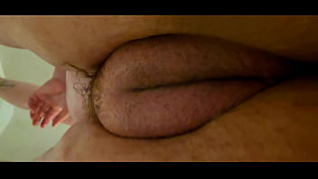 Candid shower: Up close &amp_ personal with Candid Sandra&#039_s fat wet pussy