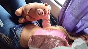 Ursinho safado foi me chupando no &ocirc_nibus.... quer ver???.. : bolivianamimi