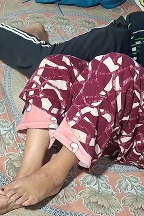 Village Bhabhi Ki Chudai Sexy Pussy