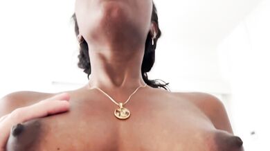 A gorgeous brunette sucks my dick for breakfast and asks me to cum inside her