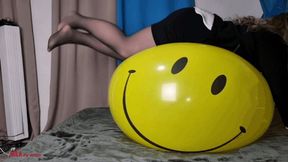 Mila - Giant balloons (part 08 of 08)