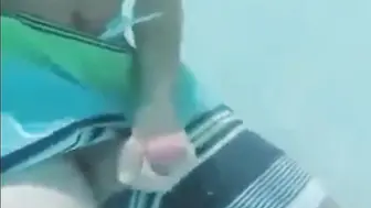 Amateur Solo Jerk Off Underwater in Public Outdoors