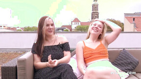 ”Ersties - Nelio und Anya haben Spaß mit Dildo an einem heißen Sommertag”