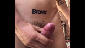 Tocando punheta com o pau dura&ccedil_o