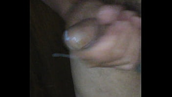 I'_m so horny I drop cum everywhere. Who wants some milk?