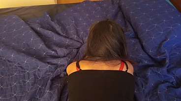 Con la chica que me vende mi ropa, ella quiere su dosis de leche diaria, se enamoro de mi y ahora quiere SEXO cada dia