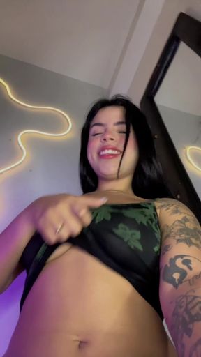 Big-titted onlyfan shows off her tits