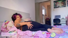 Stepmother Farting to Wake up Stepson Ep 1