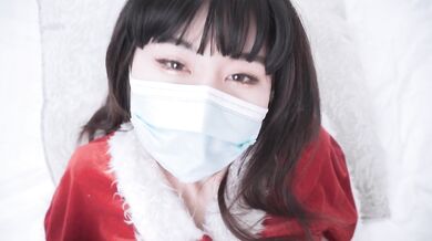 剧情：宅男在圣诞节和他的朋友约会。 初恋竟让宅男爱上朋友？ - 预览版