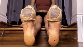 Half-Sole Ballet Slippers Removal
