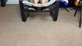 Alice stomps on my head wearing flats (1080)