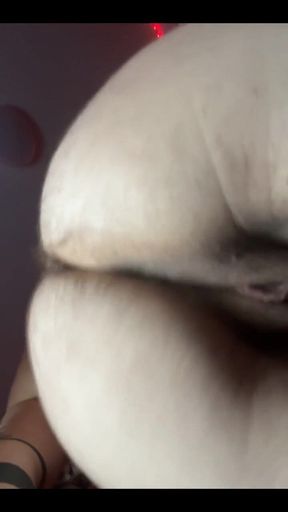 It Jiggles so Much Hehehe