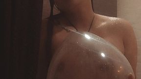 bathing with my balloon