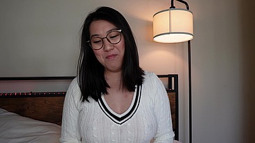 Shy Nerdy Asian Girlfriend Tofu Is a Secret Nympho