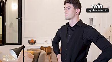 Barcelona immigration agent changes a deportation for Sex - Mariana Martix & Jimmy Bud