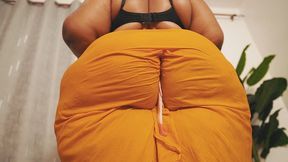 Giantess SSBBW Samia Swallows & Smothers Two White Barbie Dolls Deep in Her Massive Bums â€“ Epic Ass Crush & Vore