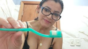 I brush my yellow teeth and tongue.