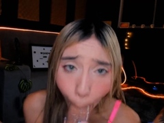 Hot Tranny Sucking Boyfriend Cock