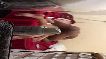 Novinha esperou seu namorado ir trabalhar para dar para o seu amigo novinho escondido câmera escondida