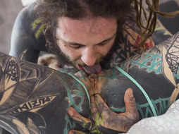 Tattooed girl Anuskatzz gets ass fucked