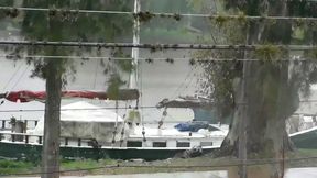 b 13 perla lopez ninfomana, la psicologa, se va a pasar el fin de semana a su casa de entre rios, a ver sus peliculas y masturbarse lindo, sorpresas...sexo duro ... parte 1 capitulo 13