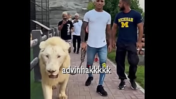 DUAS GOSTOSAS VS CHARLES DO BRONX