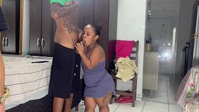 Parte tr&ecirc_s Anazinha Fodendo a mini buceta da an&atilde_zinha e o cozinho dela pela primeira vez. (COMPLETO NO RED E NO CHER)