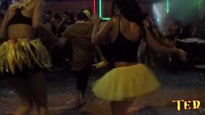 o carnaval da rua augusta - tudo que rolou e a televisao nao mostrou a putaria e a farra nas ruas - carolina carioca - mirella mansur - binho ted